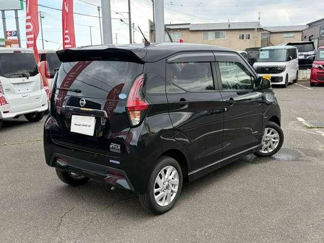 Nissan DAYZ 4WD ハイウェイスターX photo 2
