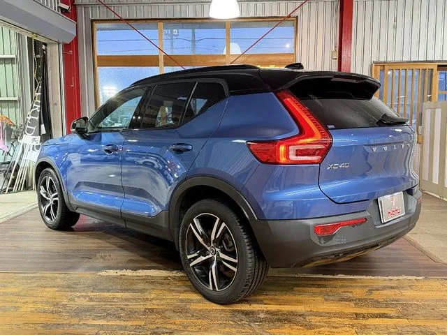 Volvo VOLVO XC40 B4　AWD　インスクリプション photo 2