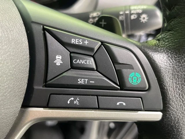Mitsubishi DELICA MINI T　プレミアム photo 4