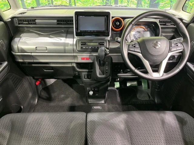 Suzuki Spacia GEAR ハイブリッドXZ　ターボ photo 2