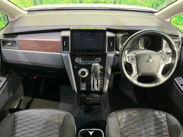 Mitsubishi DELICA D:5 4WD D　パワーパッケージ photo 2