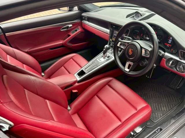 Porsche PORSCHE 911 カレラ photo 2