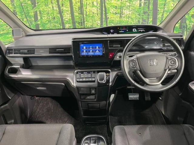 Honda STEPWAGON e:HEV SPADA G　ホンダセンシング photo 2