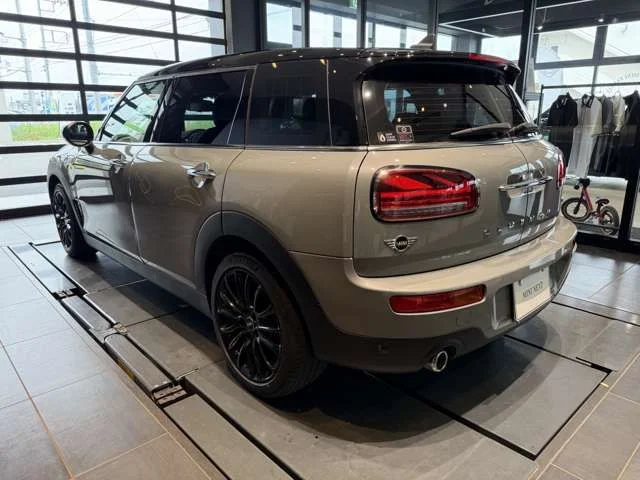 Bmw MINI COOPER D CLUBMAN ベースグレード photo 4
