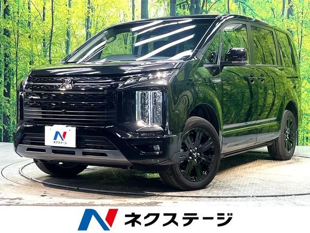 Mitsubishi DELICA D:5 4WD シャモニー 2025