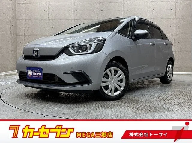 Honda FIT e:HEV ベーシック 2021
