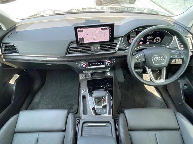 Audi AUDI Q5 SPORTBACK 40　TDI　クワトロ　アドバンスト photo 2