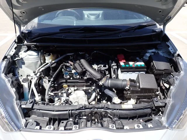 Toyota YARIS G photo 4