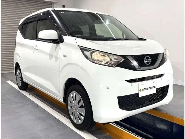 Nissan DAYZ 4WD B photo 2