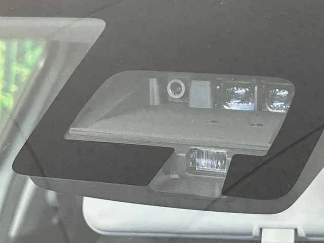 Suzuki SWIFT ハイブリッド　RS photo 3