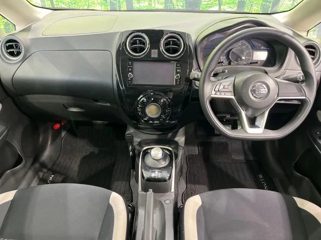 Nissan NOTE 4WD e−POWER　X　FOUR photo 2