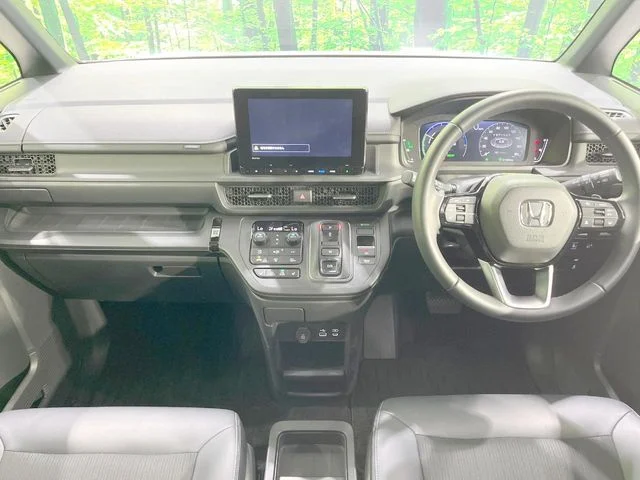 Honda STEPWAGON e:HEV SPADA ベースグレード photo 2