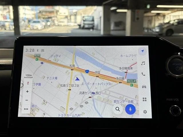 Toyota VOXY HYBRID S−Z photo 3