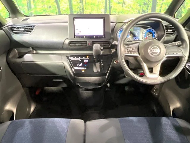 Nissan ROOX ハイウェイスターX photo 2