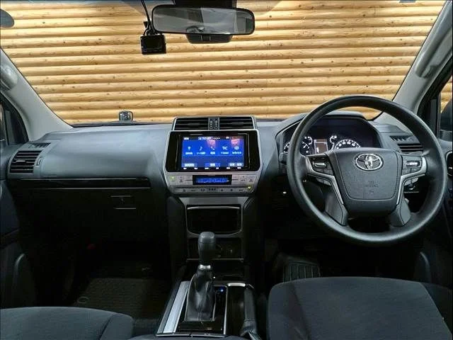 Toyota LANDCRUISER PRADO TX photo 3