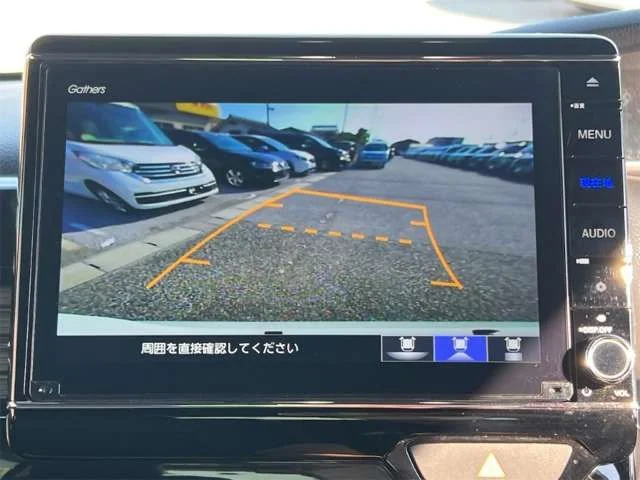 Honda N BOX CUSTOM L photo 3