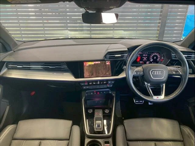 Audi AUDI A3 Sedan 30　TFSI　Sライン photo 2