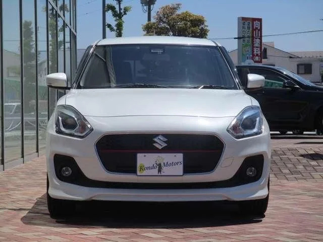 Suzuki SWIFT ハイブリッド　RS photo 2