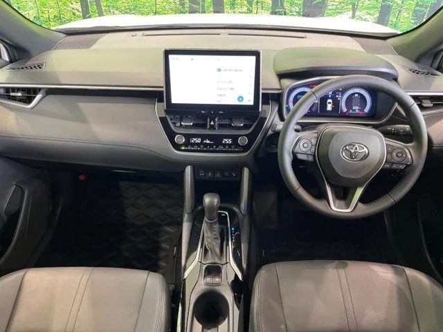 Toyota COROLLA CROSS HYBRID Z photo 2