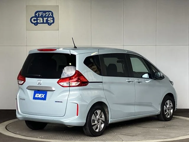 Honda FREED HYBRID G photo 3