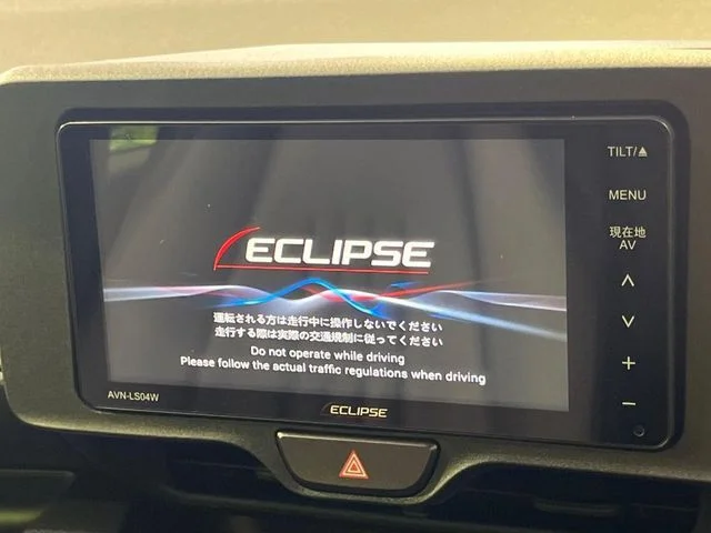 Toyota YARIS X photo 3