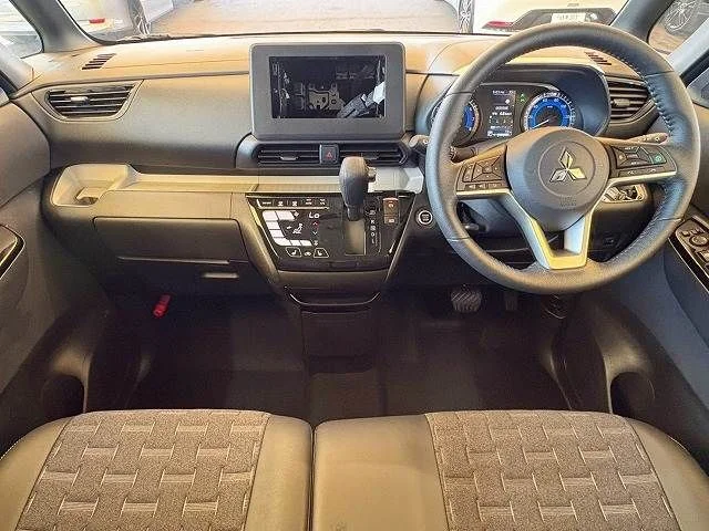Mitsubishi DELICA MINI G　プレミアム　リミテッドエディション photo 2
