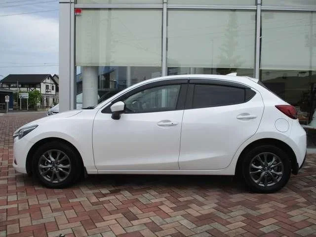 Mazda DEMIO 15S　ミストマルーン photo 3