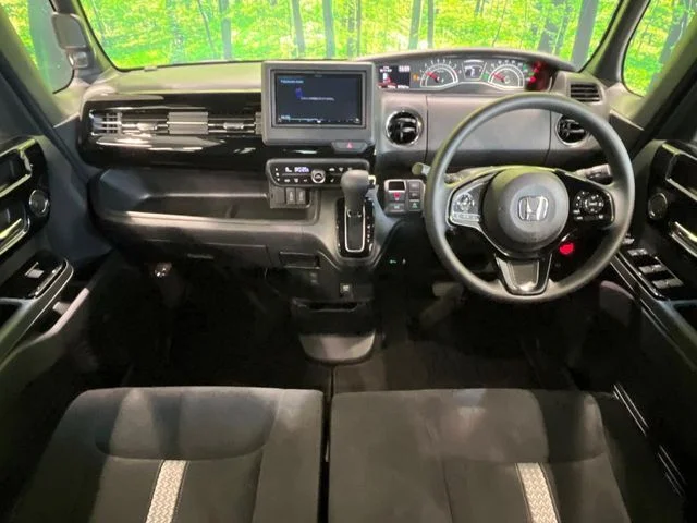 Honda N BOX CUSTOM L photo 2