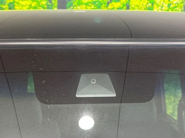 Honda N BOX CUSTOM L photo 3