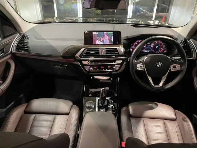 Bmw BMW X3 xDrive20d　Xライン photo 2
