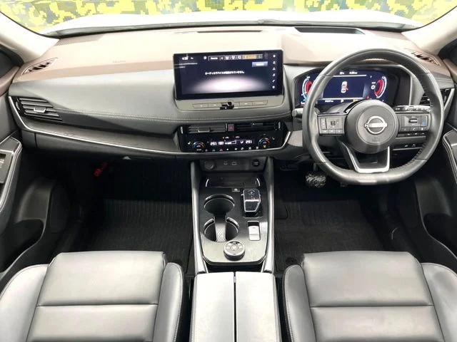 Nissan X-TRAIL HYBRID 4WD G　e−4ORCE photo 2