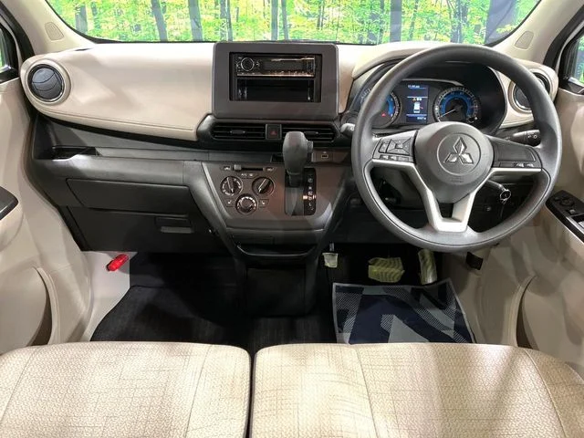 Mitsubishi eK WAGON M photo 2