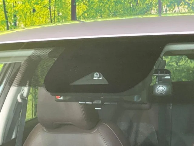 Nissan AURA G　FOUR photo 3