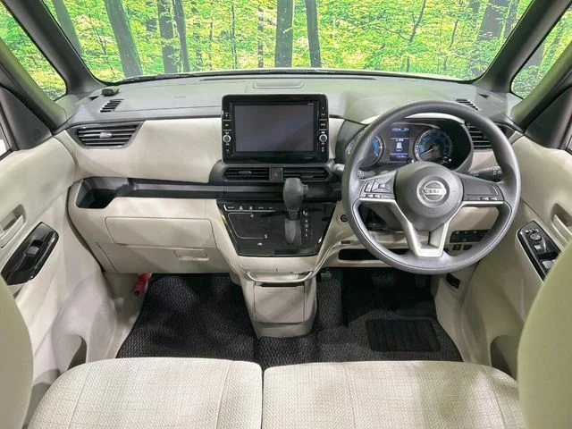 Nissan ROOX X photo 2