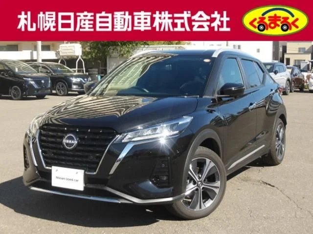 Nissan KICKS X　FOUR 2025
