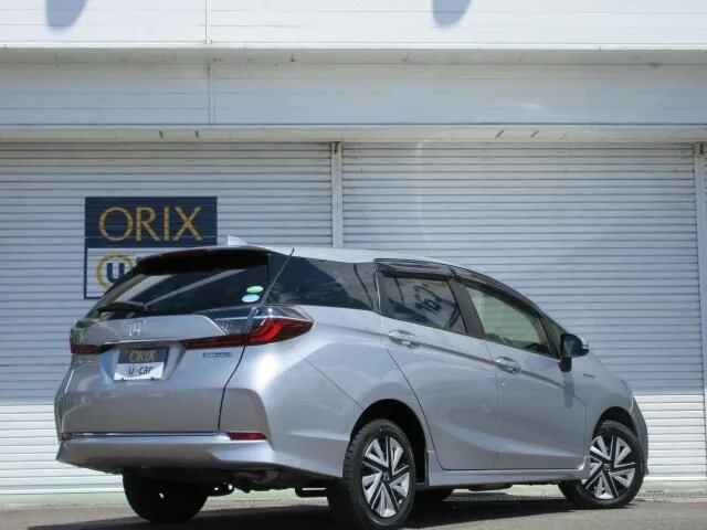 Honda SHUTTLE HYBRID 4WD ホンダセンシング photo 3