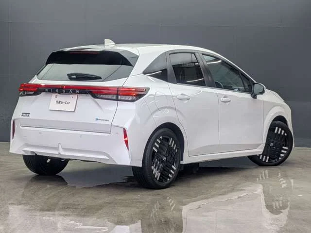 Nissan AURA G　レザーエディション photo 2
