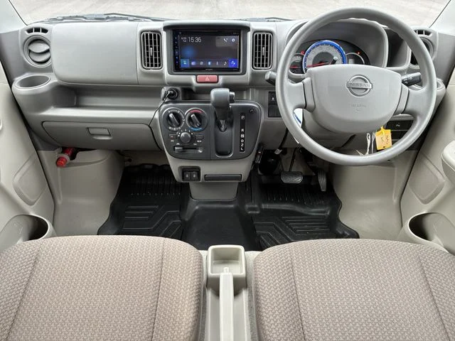 Nissan NV100 CLIPPER 4WD GXターボ　HR photo 4