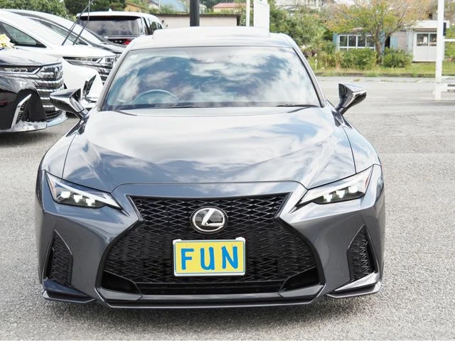 Toyota LEXUS IS350 Fスポーツ　モードブラック photo 2