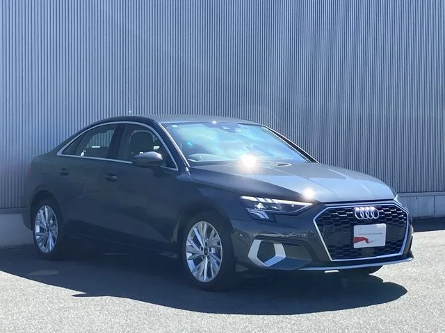Audi AUDI A3 Sedan 30　TFSI　アドバンスド photo 2