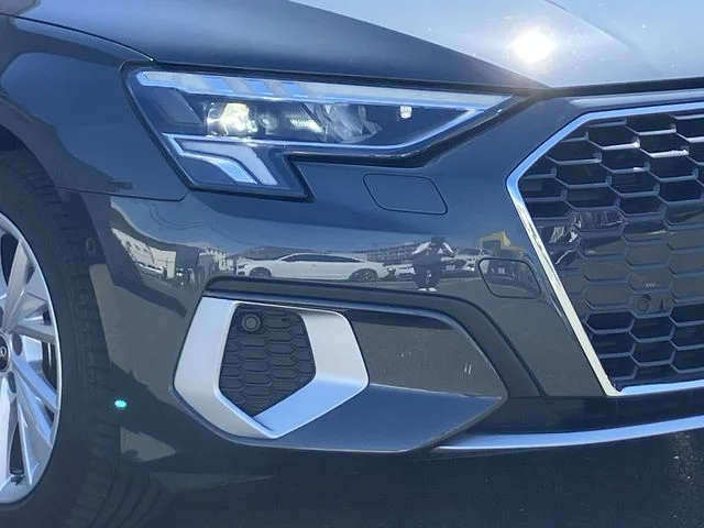 Audi AUDI A3 Sedan 30　TFSI　アドバンスド photo 3