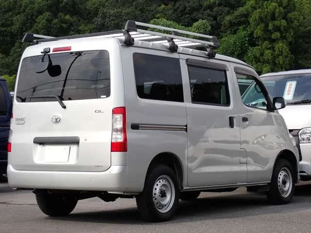 Toyota TOWNACE van 2WD GL　スマートアシスト　ルーフラック付 photo 3