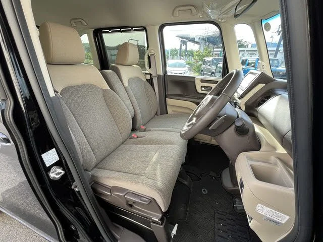 Honda N BOX 4WD G・Lターボ　Honda　SENSING photo 4
