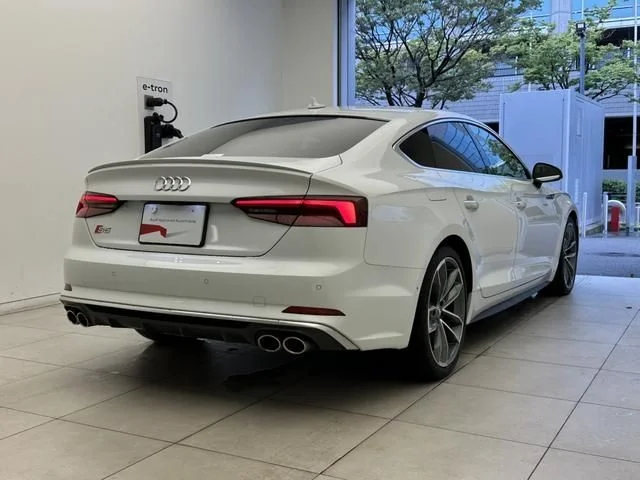 Audi AUDI S5 SPORTBACK ベースグレード photo 3
