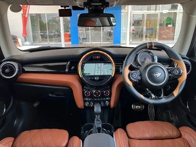 Bmw MINI COOPER SD ベースグレード photo 2