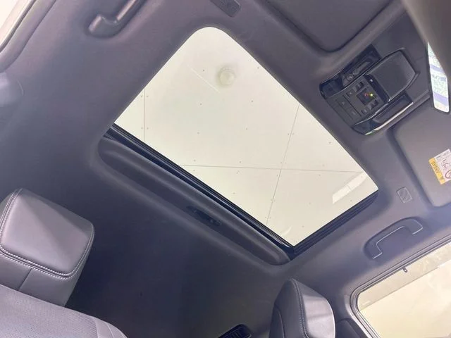 Toyota LANDCRUISER 250 VX photo 3