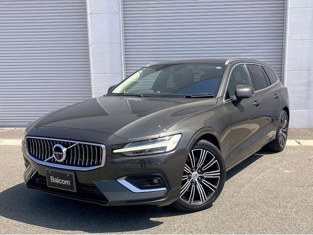 Volvo VOLVO V60 T5　インスクリプション 2019