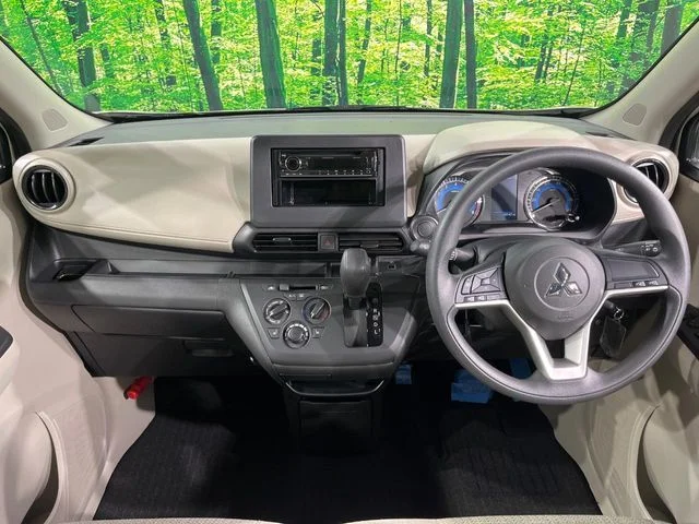 Mitsubishi eK WAGON M photo 2