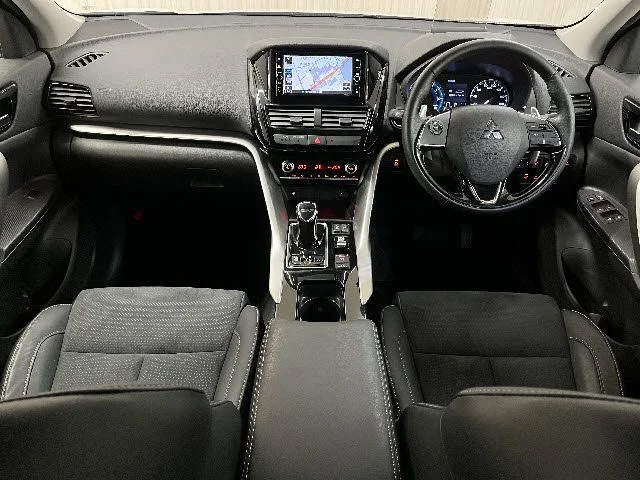 Mitsubishi ECLIPSE CROSS PHEV PHEV photo 2