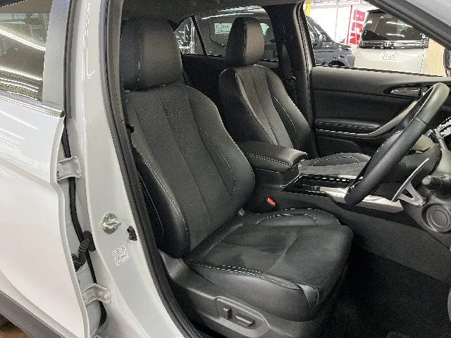 Mitsubishi ECLIPSE CROSS PHEV PHEV photo 4